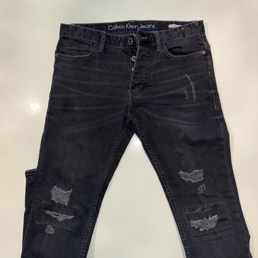 Calvin Klein Men's Dark Gray Slim Jeans 30x32
